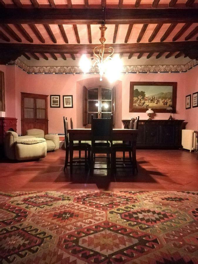 Вилла Castello Di Valenzano Ареццо Экстерьер фото
